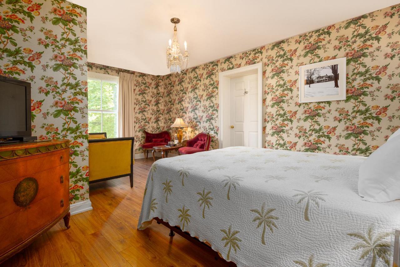 The Old Bank House Hotel Niagara-on-the-Lake Bagian luar foto