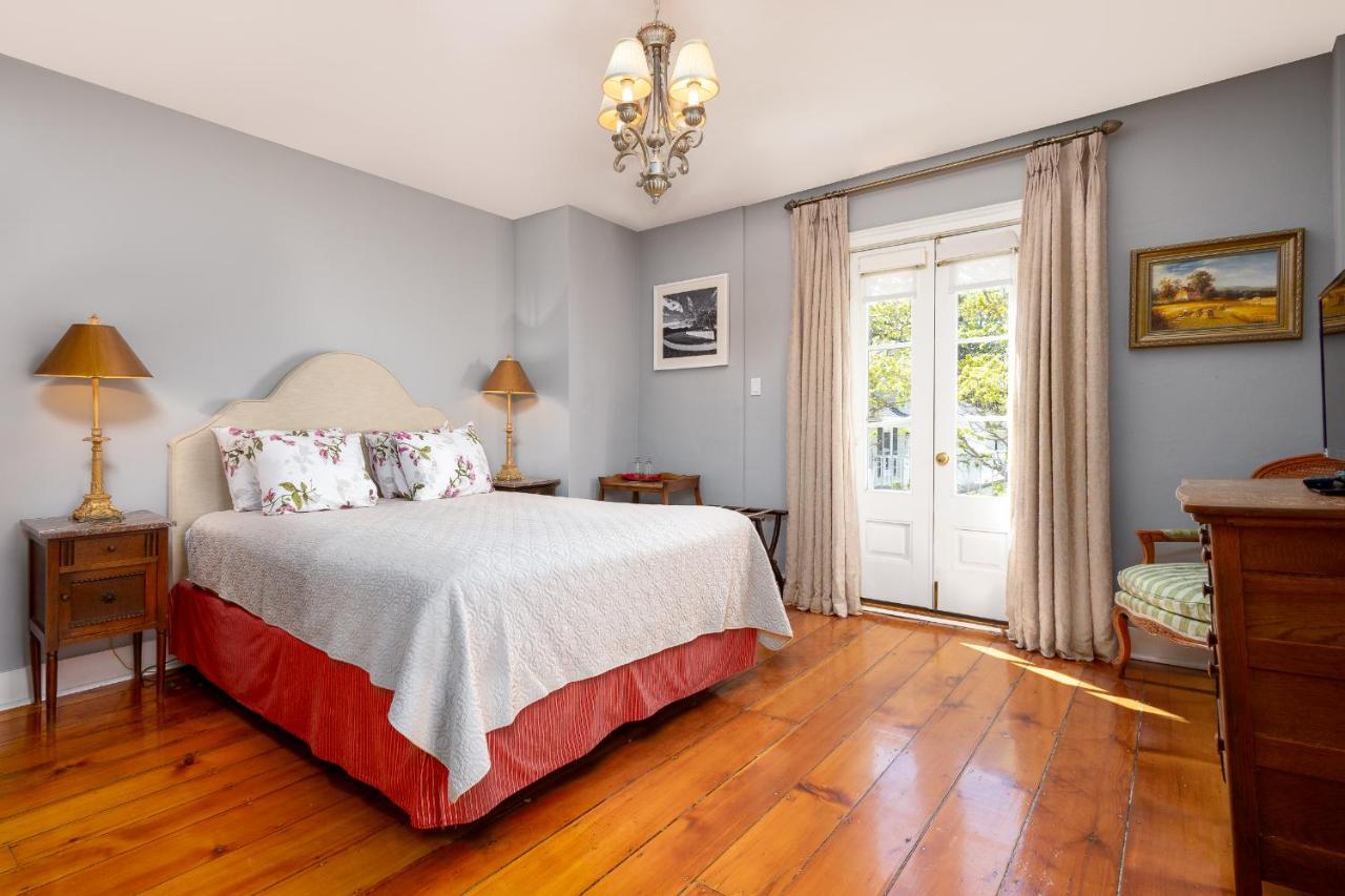 The Old Bank House Hotel Niagara-on-the-Lake Bagian luar foto