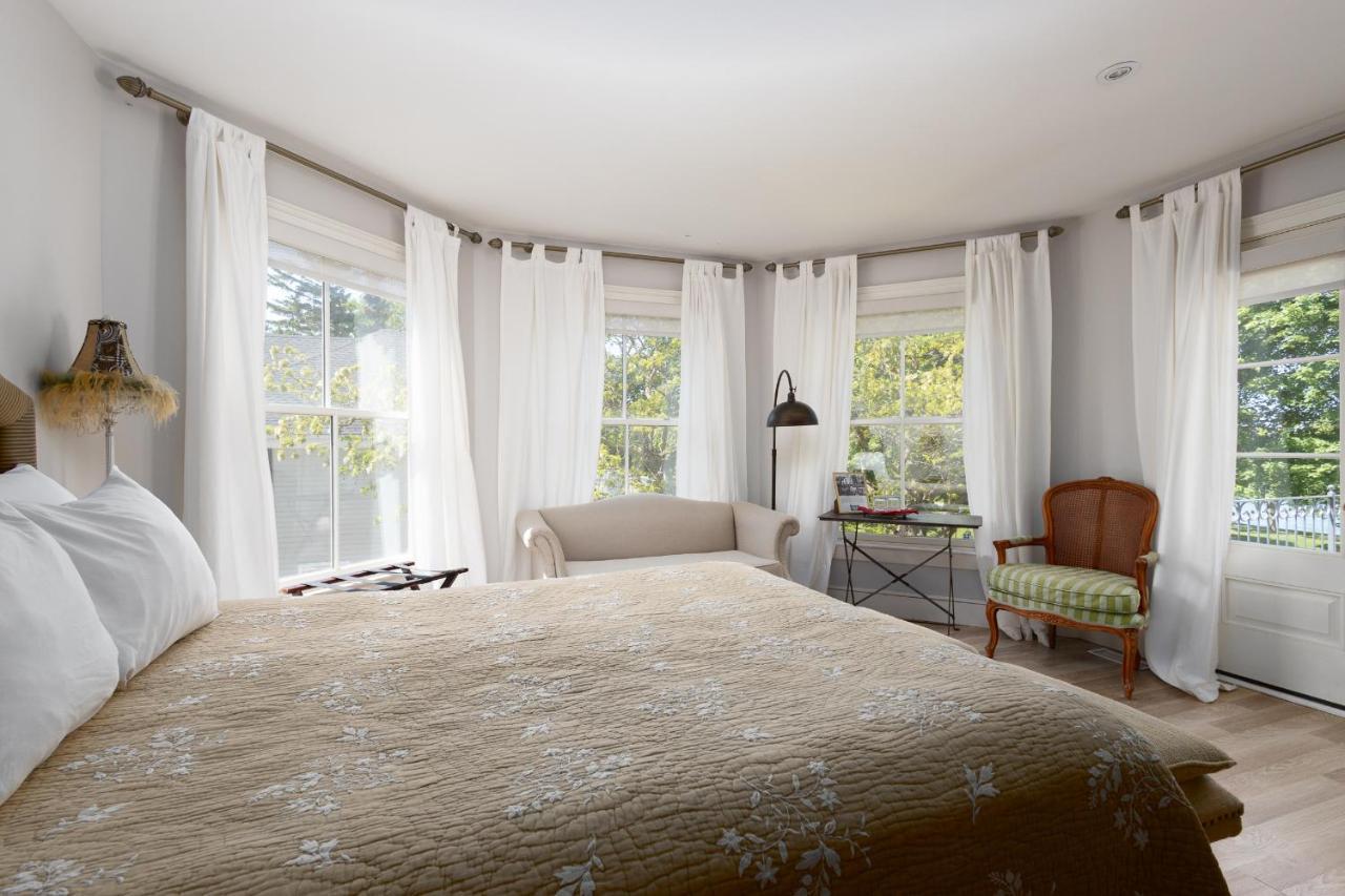 The Old Bank House Hotel Niagara-on-the-Lake Bagian luar foto