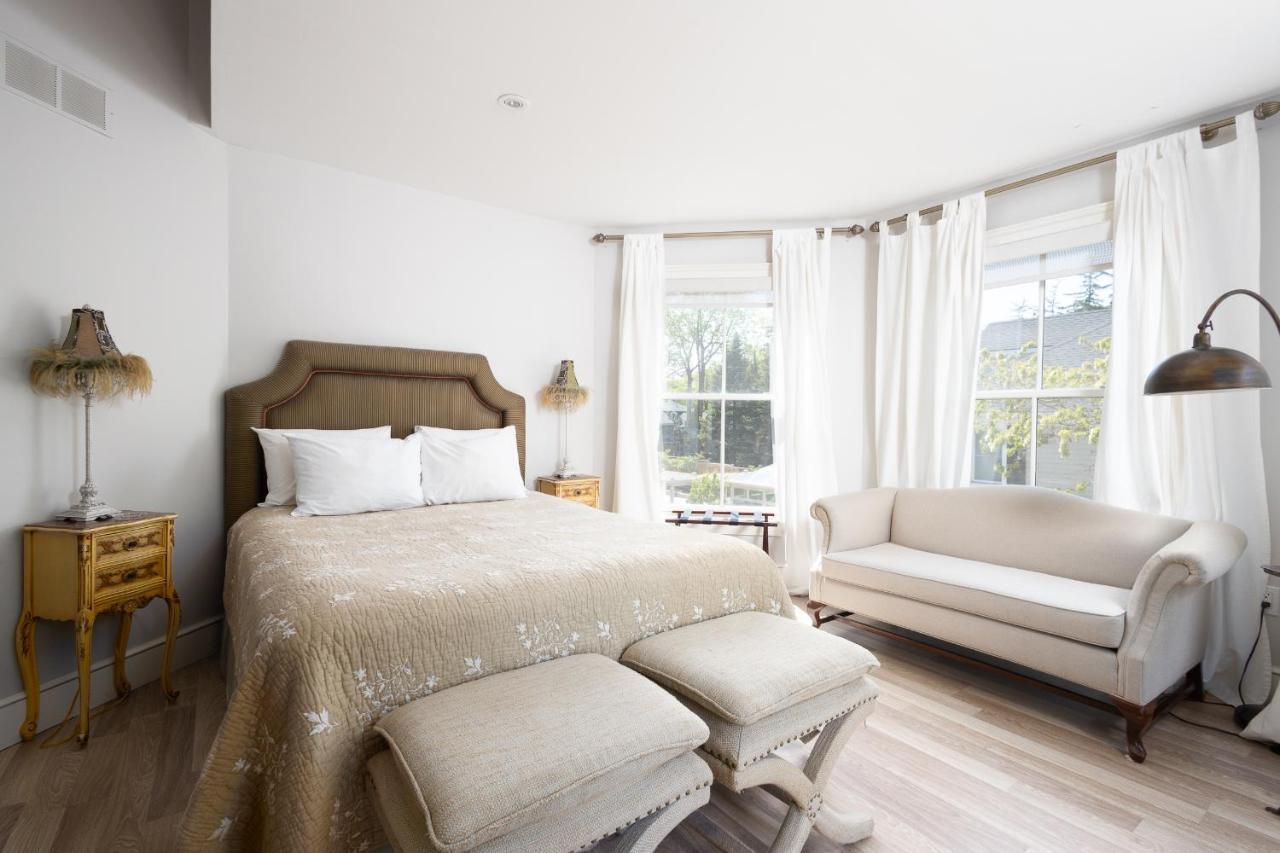 The Old Bank House Hotel Niagara-on-the-Lake Bagian luar foto