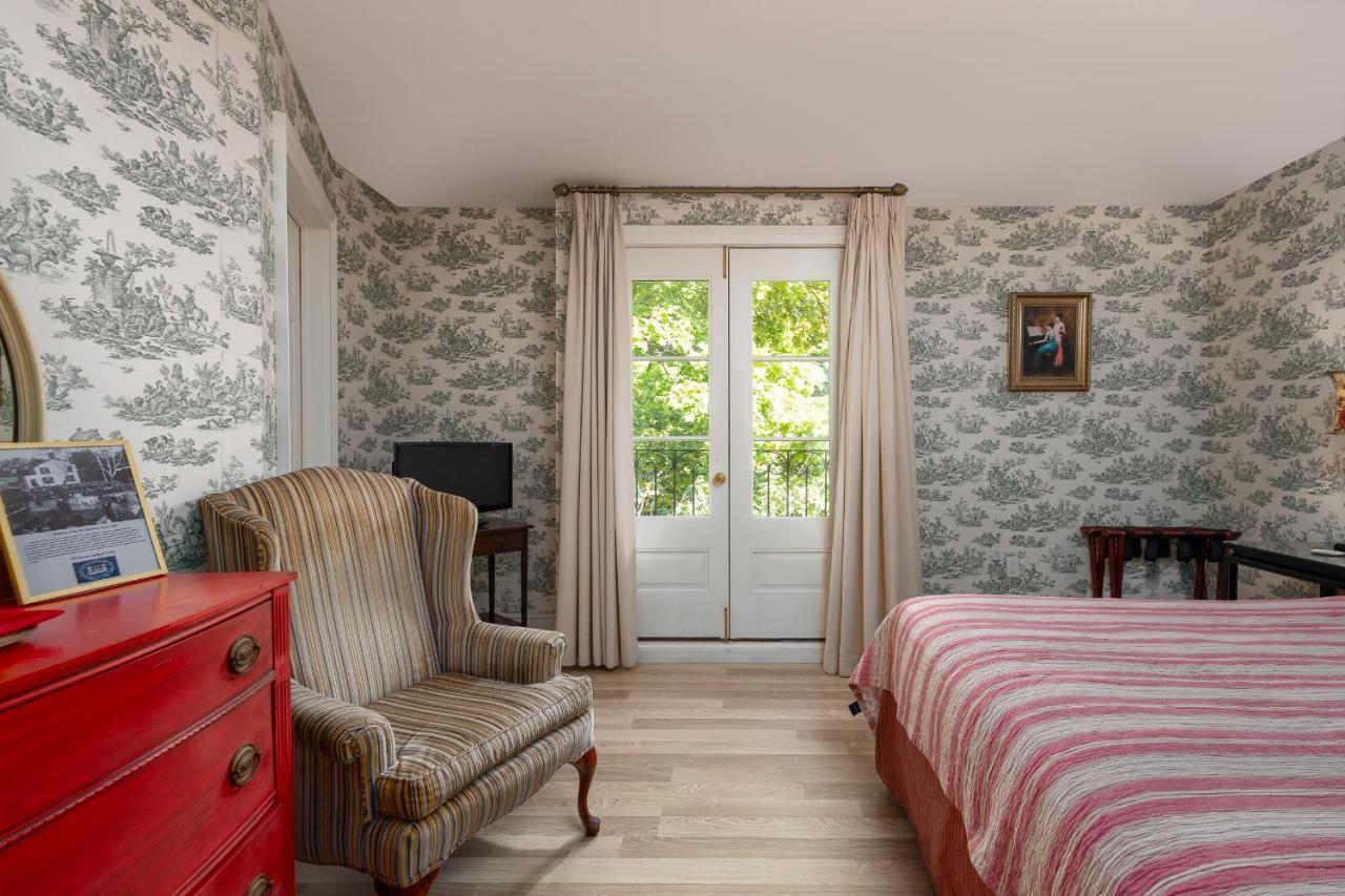 The Old Bank House Hotel Niagara-on-the-Lake Bagian luar foto