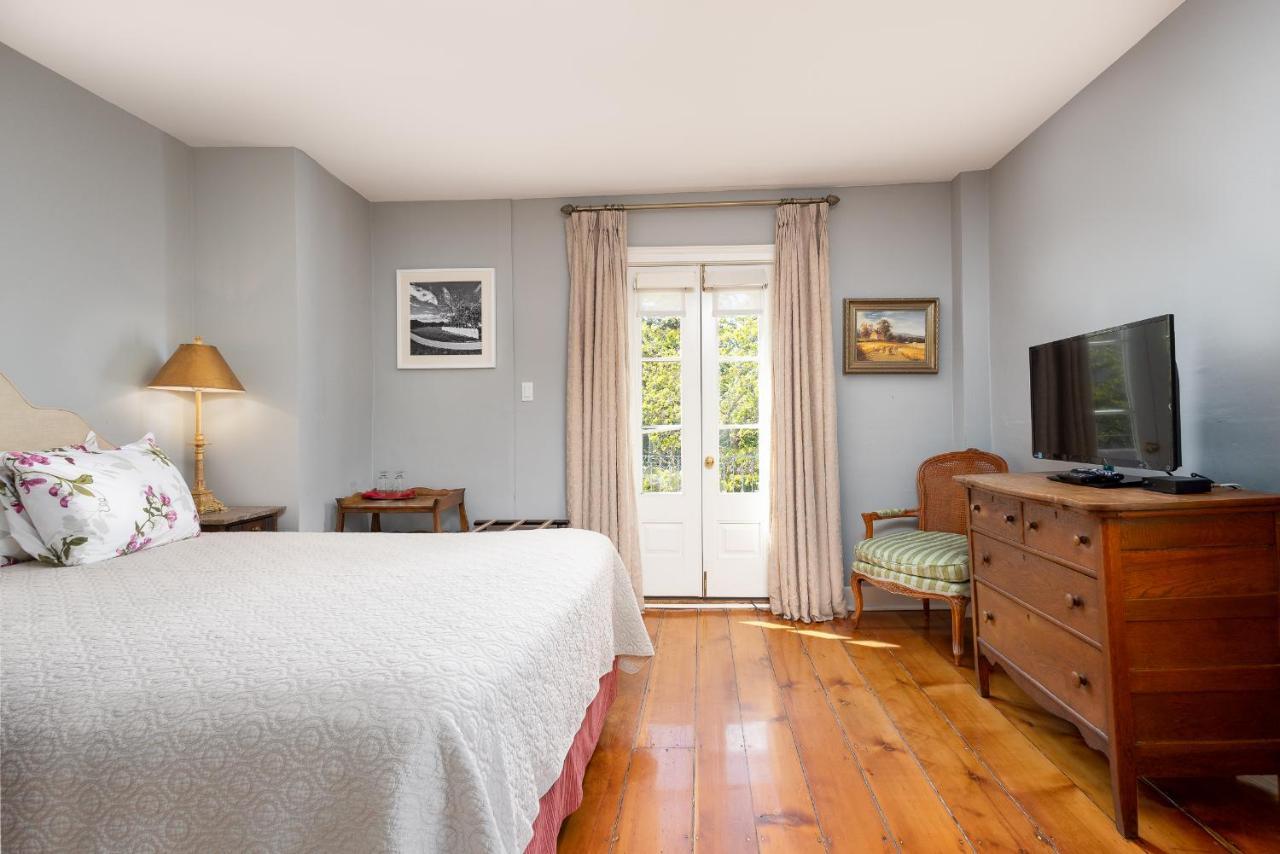 The Old Bank House Hotel Niagara-on-the-Lake Bagian luar foto