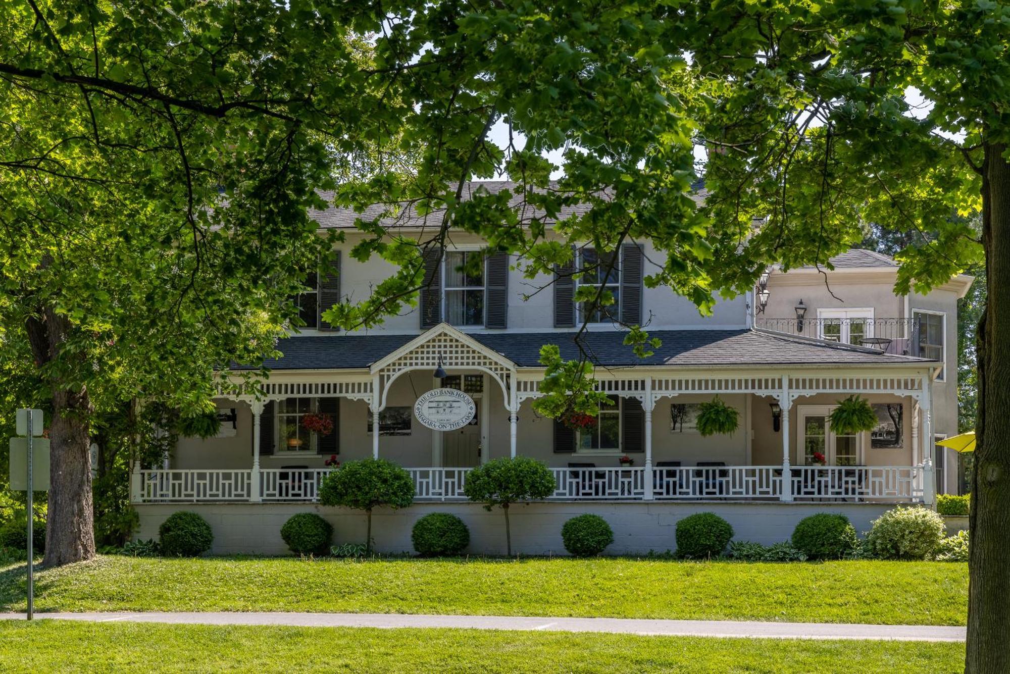 The Old Bank House Hotel Niagara-on-the-Lake Bagian luar foto