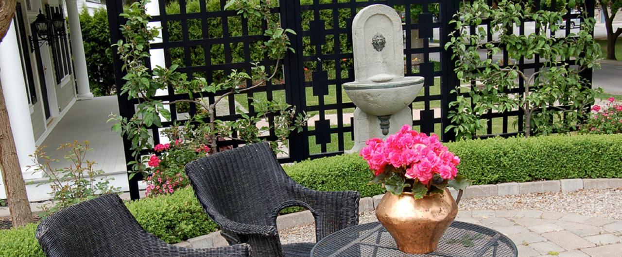 The Old Bank House Hotel Niagara-on-the-Lake Bagian luar foto